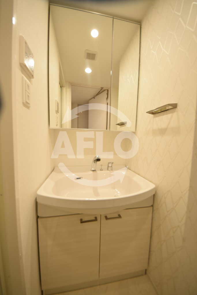 洗面設備　エスリード難波THE FIRST　独立洗面台