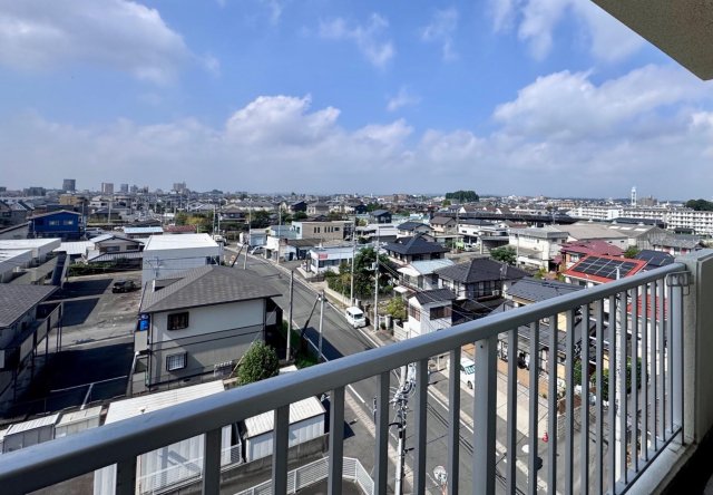 バルコニー　陽当たり良好のバルコニーからの眺望