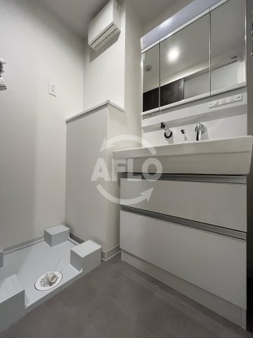 洗面設備　セイワパレス新大阪　洗面台