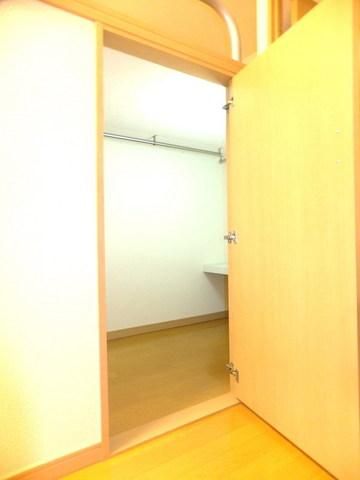 収納　★ウォークインクローゼット★