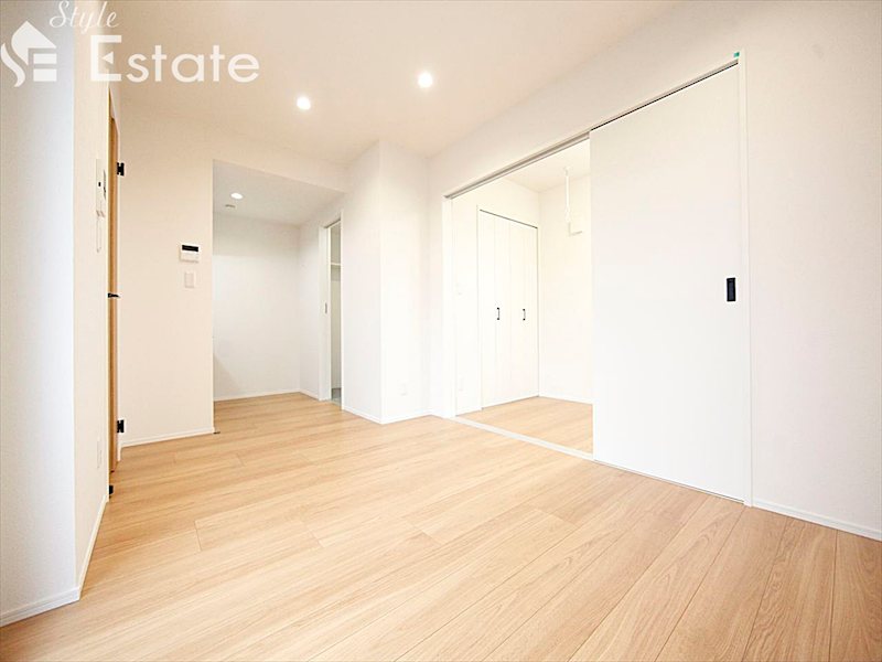 居室・リビング　内装