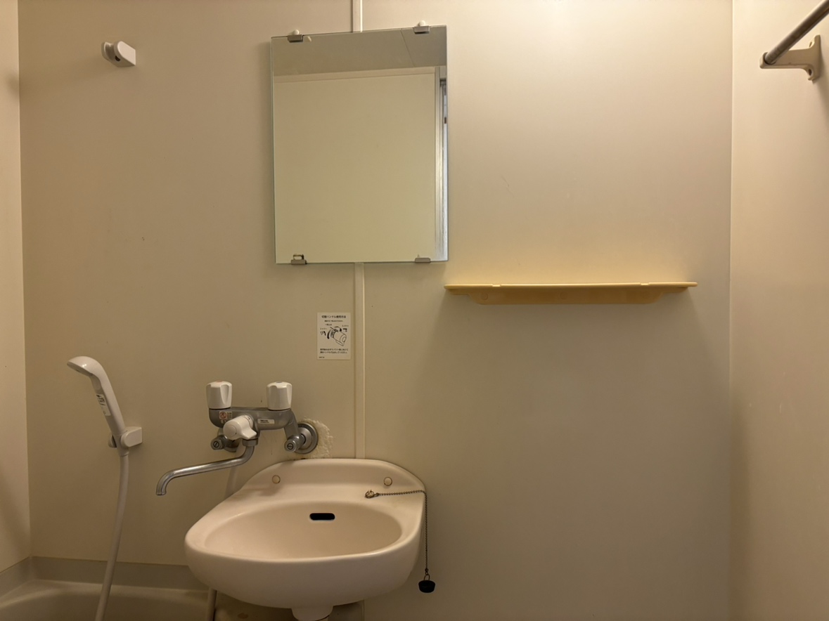 洗面設備　同仕様・参考写真です。