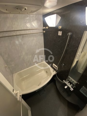 バス・シャワールーム　N.E.レジデンス（エヌイーレジデンス）　浴室