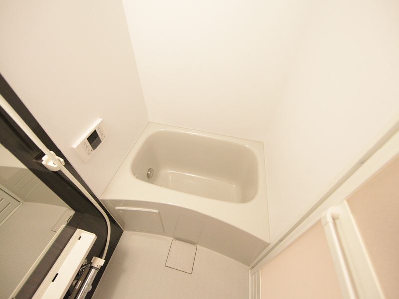 バス・シャワールーム　追炊き機能付きお風呂