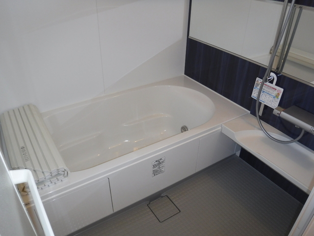 バス・シャワールーム　一坪風呂