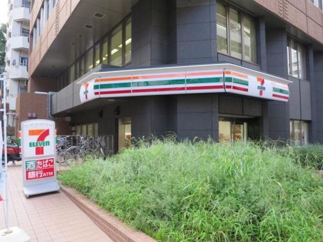コンビニ　セブンイレブン 新宿御苑前本通り店（コンビニ）まで133m