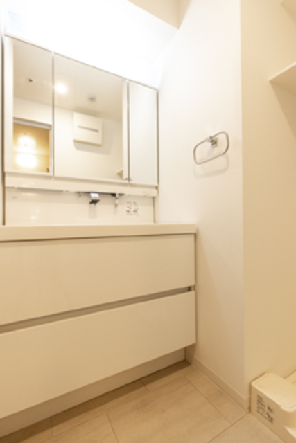 洗面設備　※写真は同タイプ住戸です。