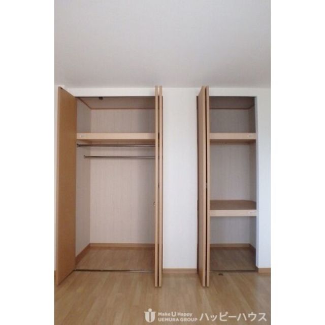 その他　【収納】同系統の別部屋になります。現状を優先します。
