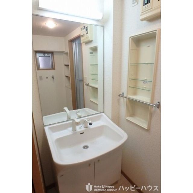 その他　【洗面化粧台】同系統の別部屋になります。現状を優先します。