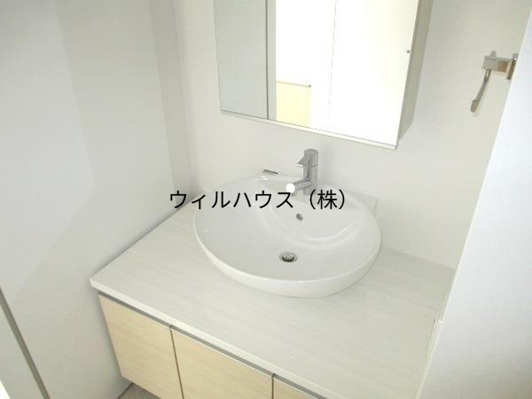 洗面設備　デザイン洗面台！
