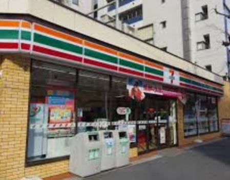 コンビニ　セブンイレブン江東新大橋3丁目店（コンビニ）まで138m