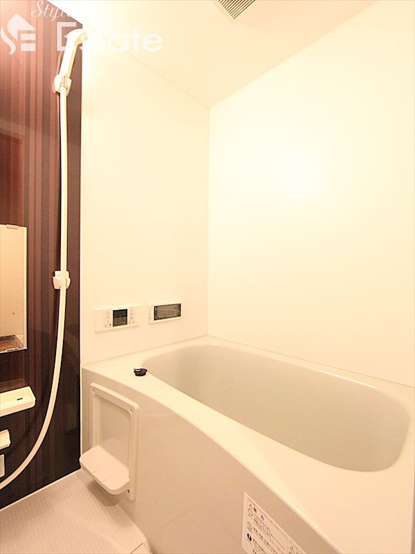 バス・シャワールーム　バスルーム