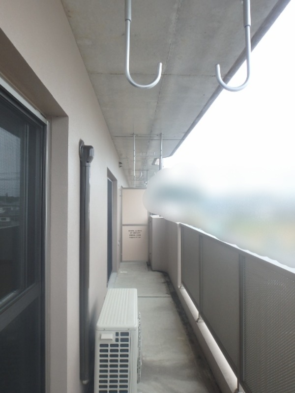 バルコニー　図面と現状に相違がある場合には現状を優先