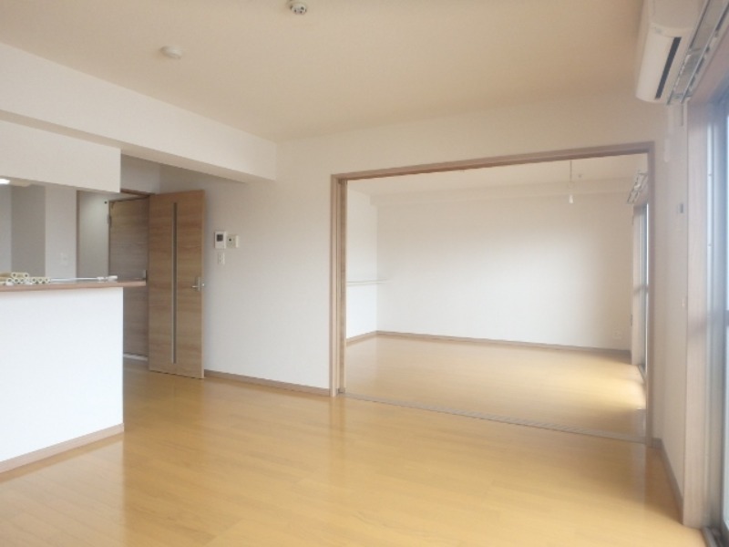 居室・リビング　図面と現状に相違がある場合には現状を優先