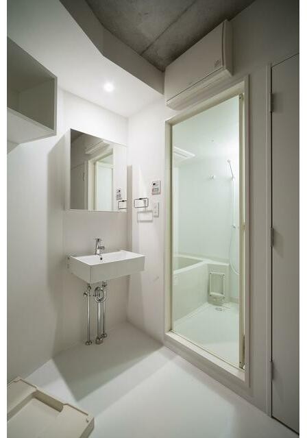 洗面設備　身支度に欠かせない独立洗面台♪