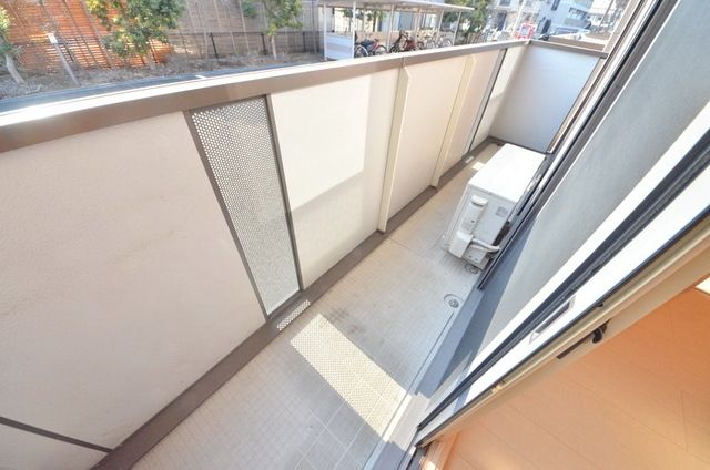 バルコニー　お布団も難なく干せるバルコニー♪