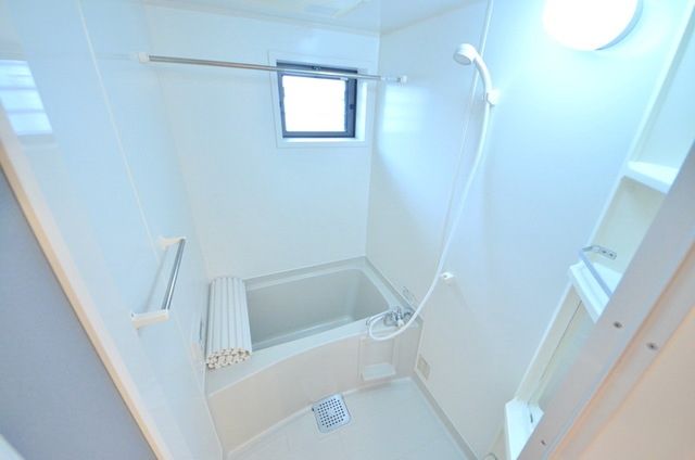 バス・シャワールーム　さっぱり爽快バスタイム♪