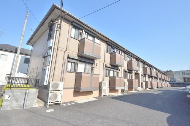 建物外観　陽当たり良好なお部屋です♪