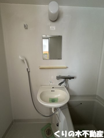 洗面設備　使いやすい洗面所です