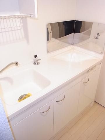 キッチン　２口ガスコンロ利用可能なキッチン