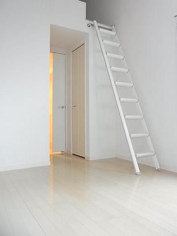 居室・リビング　人気のフローリングのお部屋