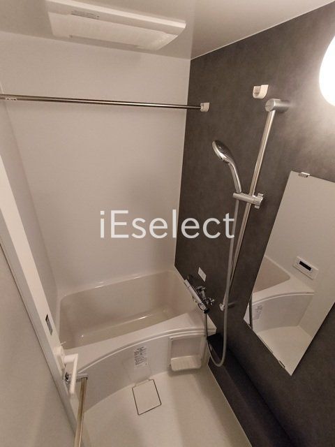 バス・シャワールーム　おしゃれな浴室