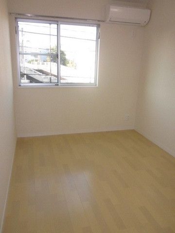 居室・リビング　★★落ち着いた色のフローリングです★★