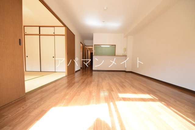 居室・リビング　おしゃれな居間です