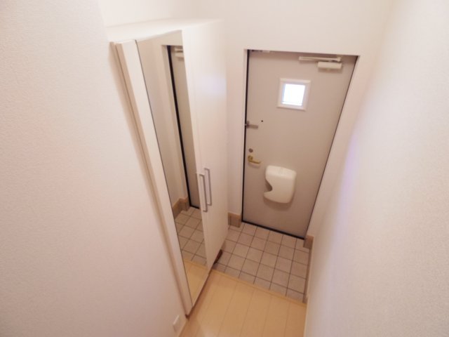 玄関　同系モデル