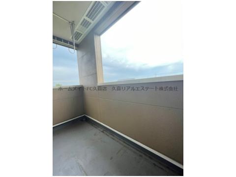 バルコニー　同建物別号室