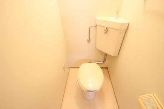 トイレ　※別部屋の写真です