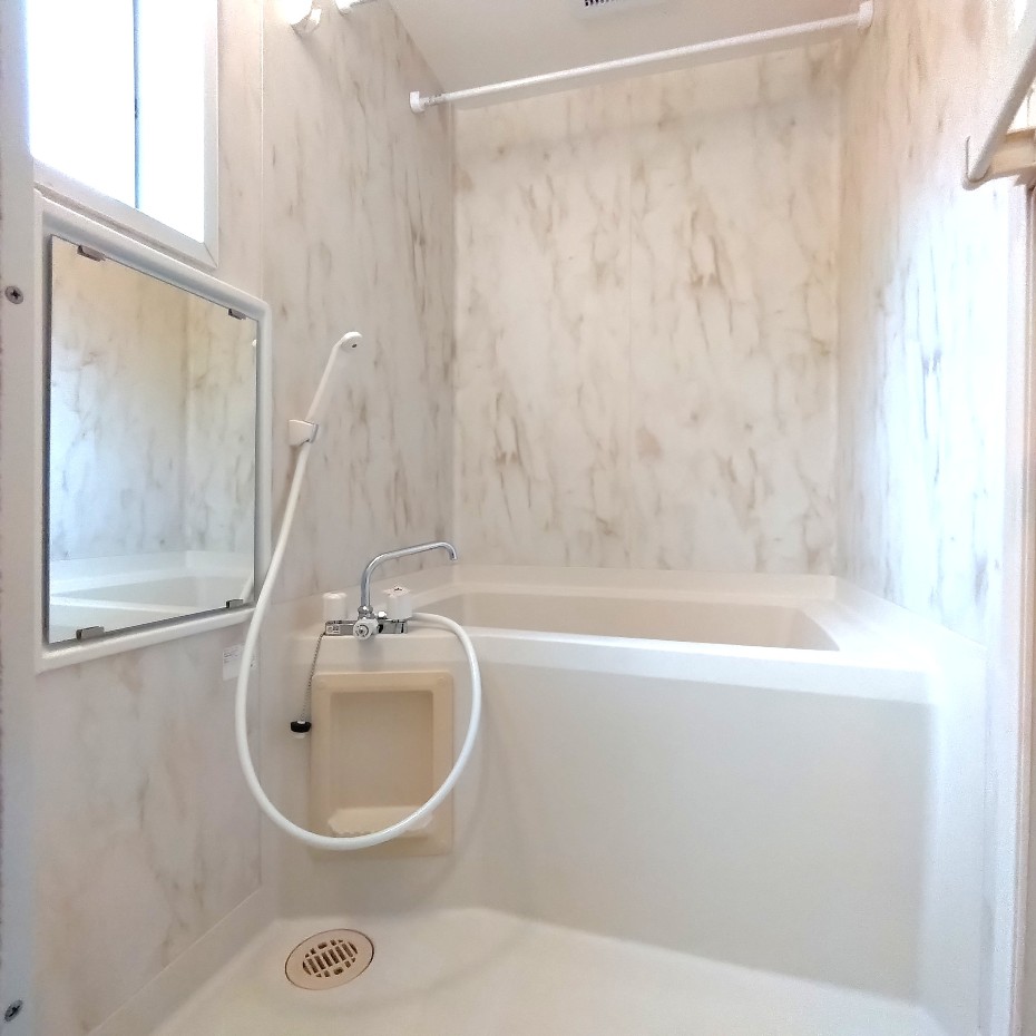 バス・シャワールーム　バストイレ別タイプ♪