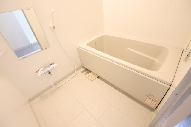 バス・シャワールーム　※別室の参考写真の為、現況優先です。