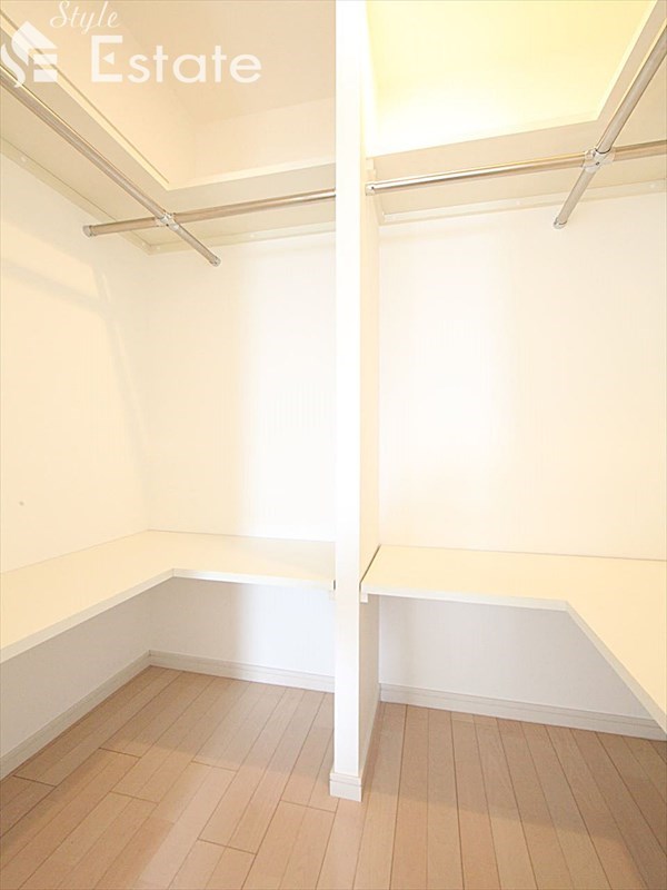 収納　ウォークインクローゼット