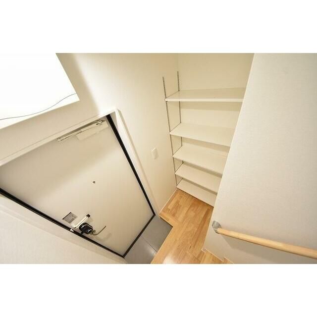 玄関　（別タイプ参考写真）ＣＢ王子ルシエル　北区豊島3