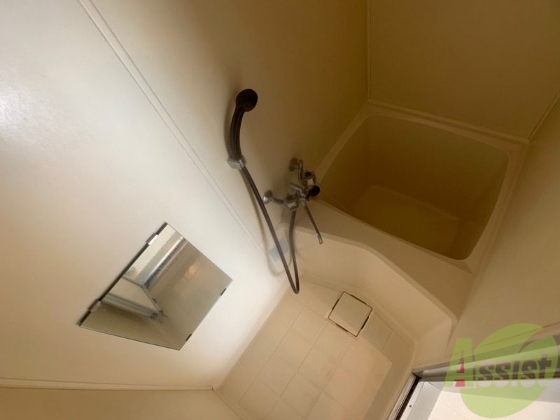 バス・シャワールーム　お風呂です。ゆっくりお風呂につかるのも体に良いですね～