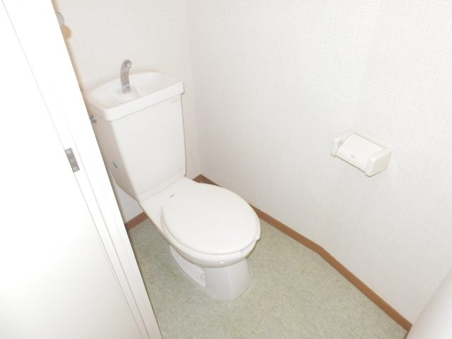 トイレ　洋式トイレです