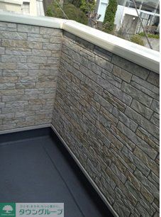 バルコニー　同物件別部屋写真