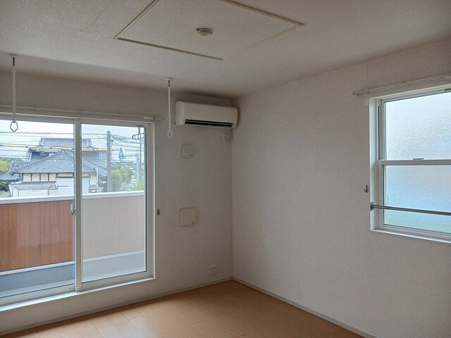 居室・リビング　居間です