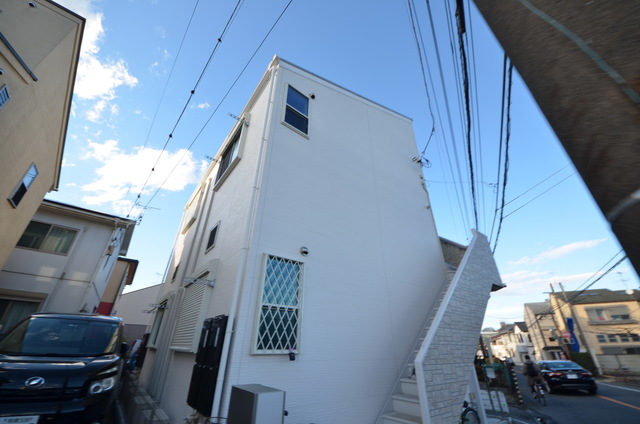 建物外観　～閑静な住宅地にっ～