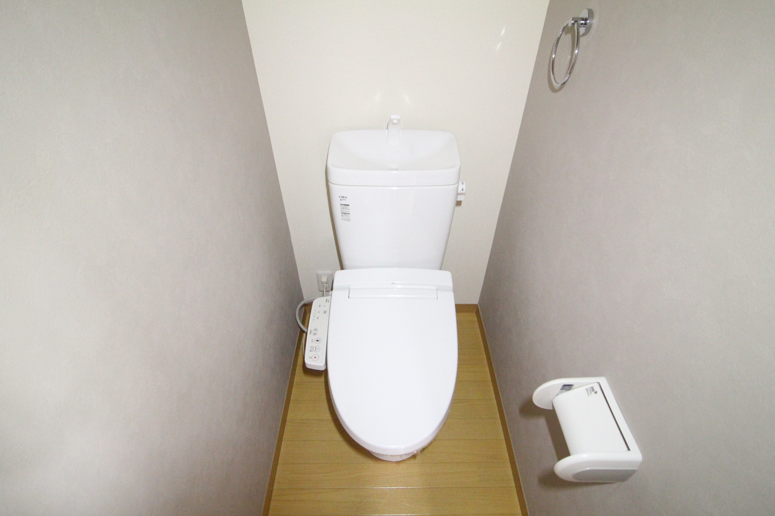 トイレ　温水洗浄便座♪