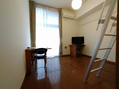 居室・リビング　2・3階は絨毯仕様