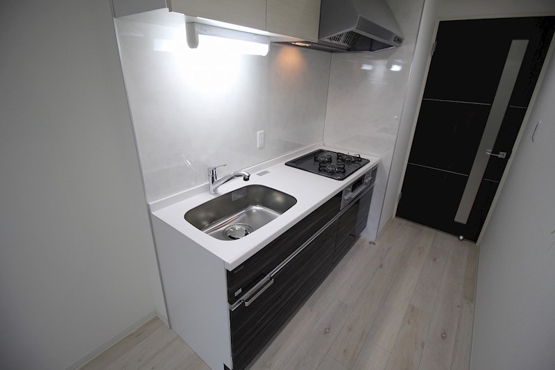 キッチン　幅1800ｍｍ、3口ガスシツテムキッチン