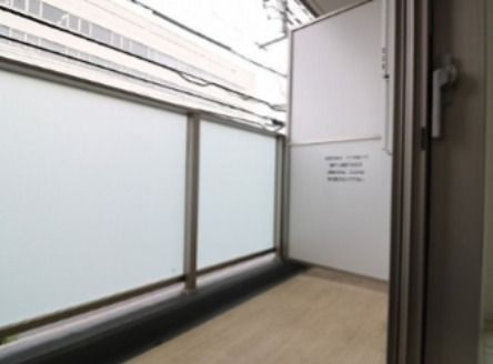 バルコニー　※別部屋の参考画像です