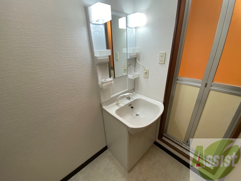 洗面設備　シャンプードレッサーで身支度もラクラクです！