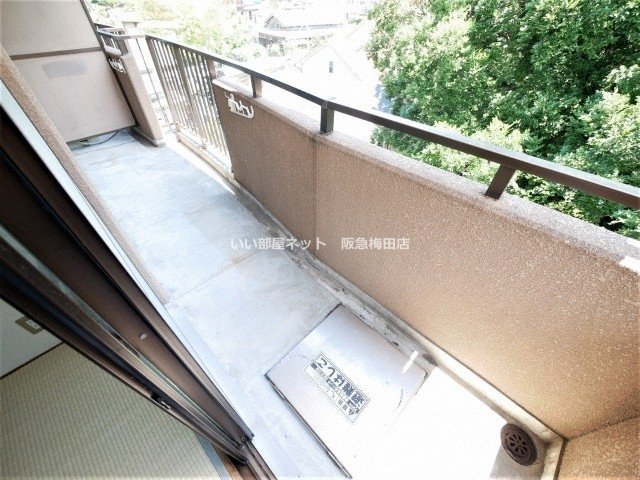 バルコニー　反転タイプとなります。