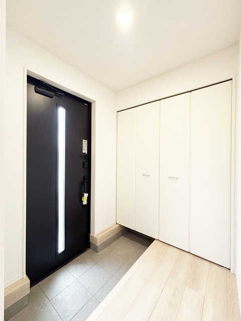 玄関　～別棟参考写真～