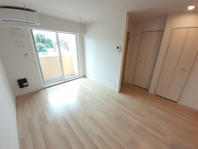 居室・リビング　居間です