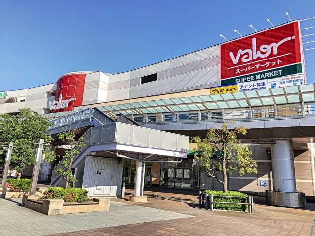 スーパー　バロー刈谷店（スーパー）まで265m