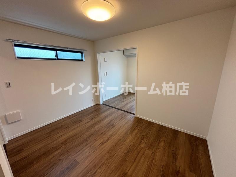 居室・リビング　居間です